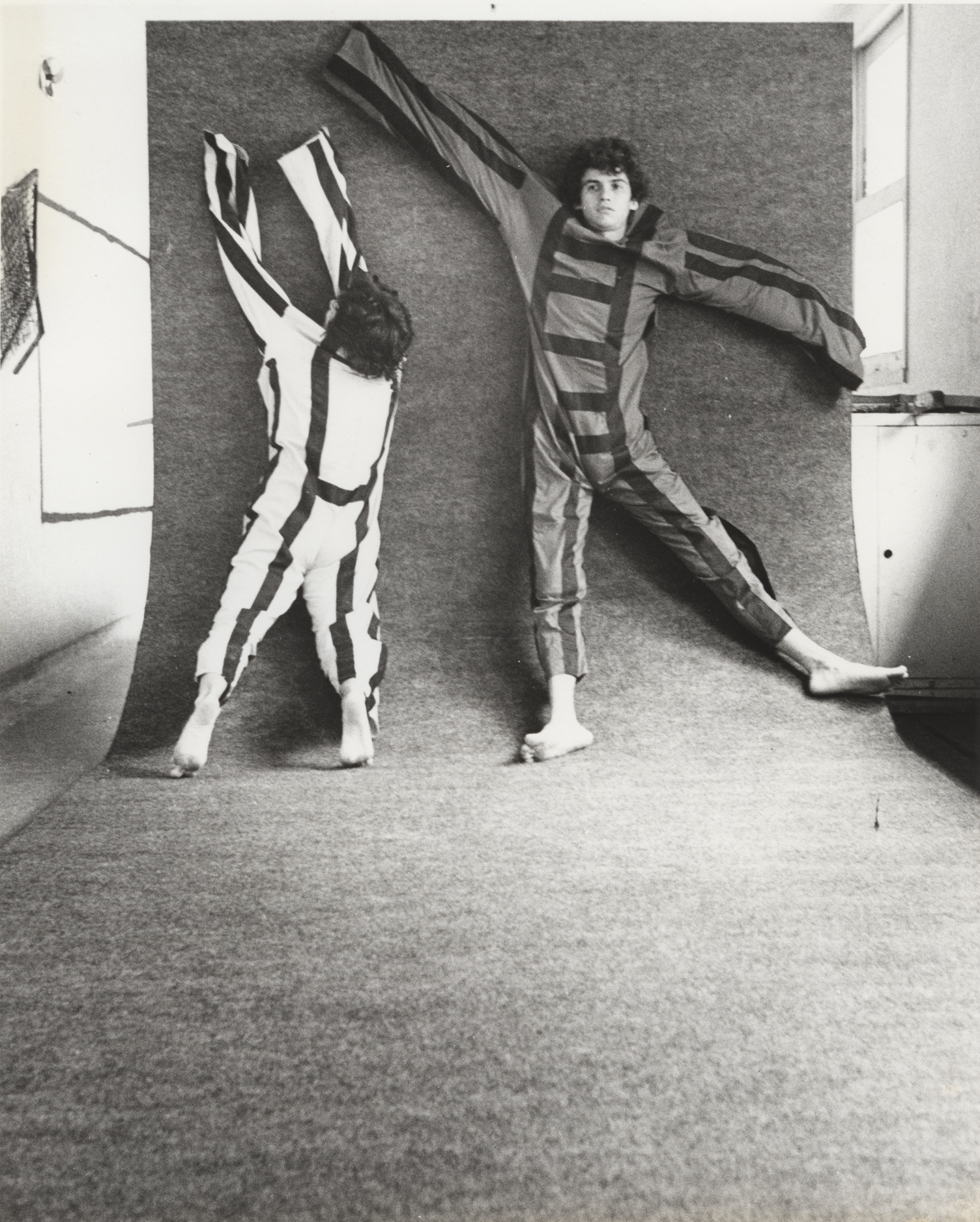 Martha Araújo | Documentação fotográfica da performance “Para um corpo nas suas impossibilidades”, 1985