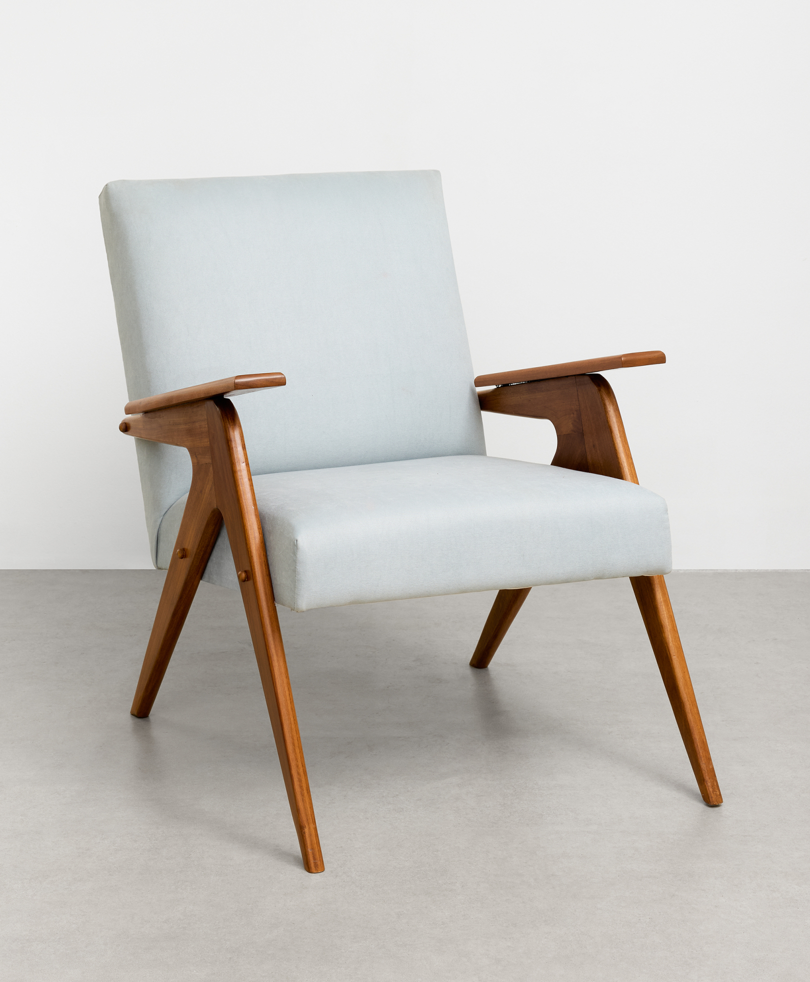 Lina Bo Bardi | Giancarlo Palanti Par de Poltronas Pg (Tridente), ca. 1949