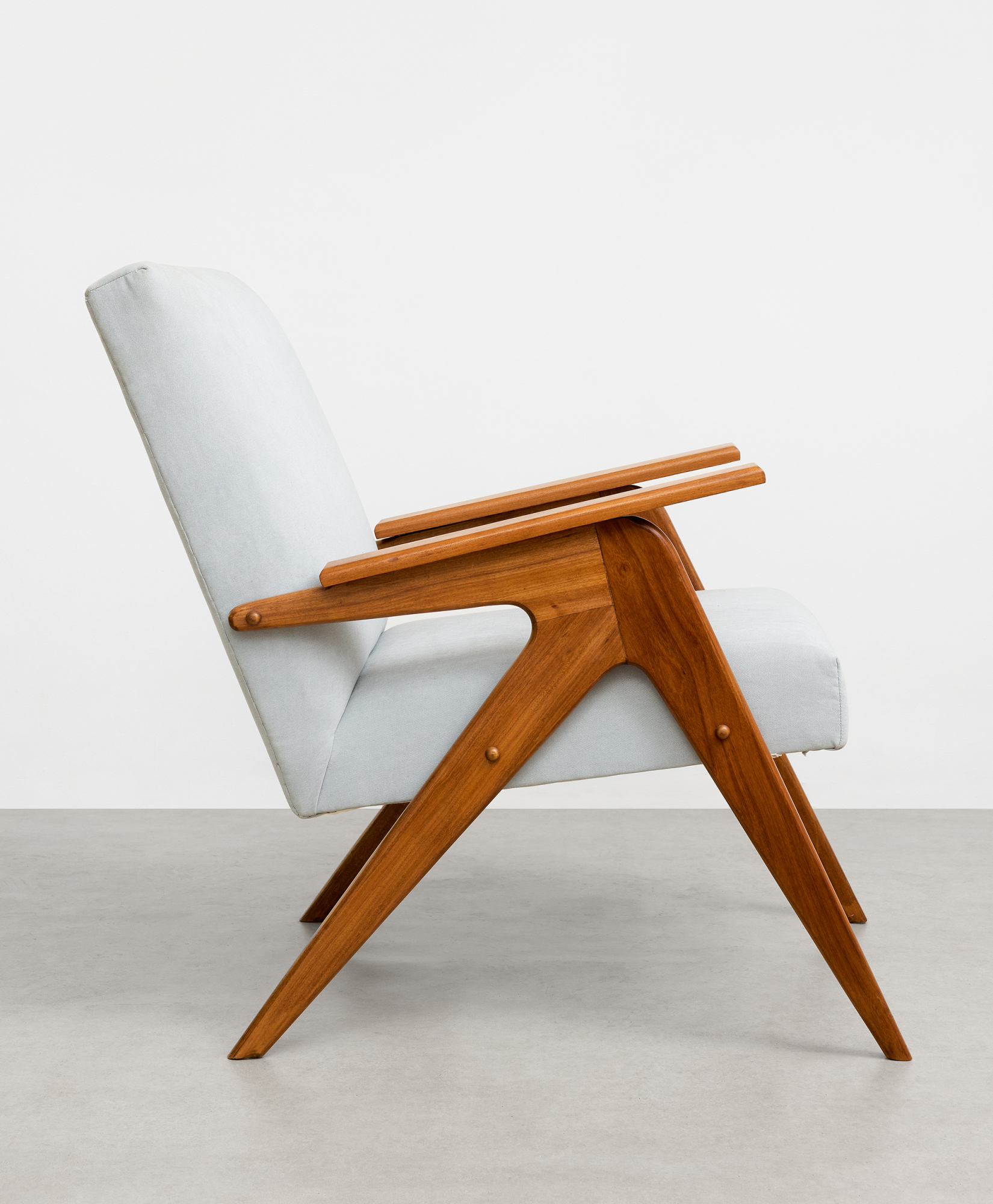 Lina Bo Bardi | Giancarlo Palanti Par de Poltronas Pg (Tridente), ca. 1949