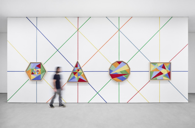 É pela linha que se desenha: geometrias latino-americanas
